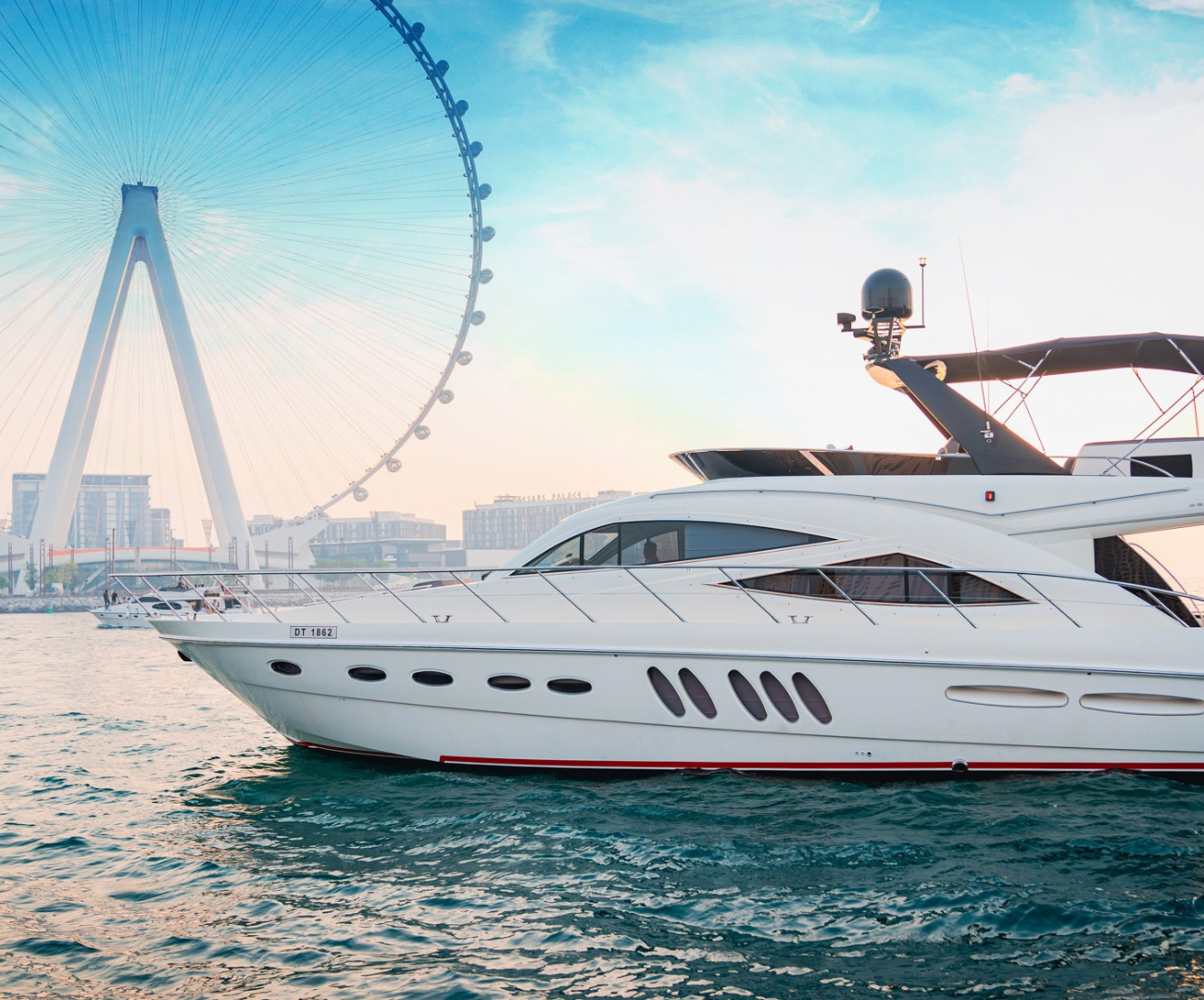 Why Choose a Yacht Charter Over a Hotel Venue in Dubai