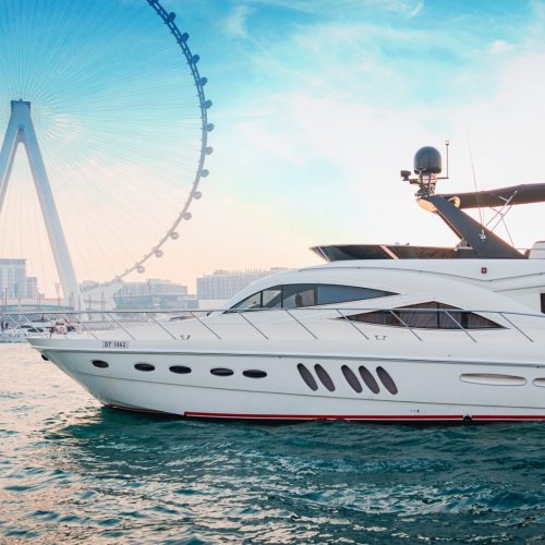 Why Choose a Yacht Charter Over a Hotel Venue in Dubai